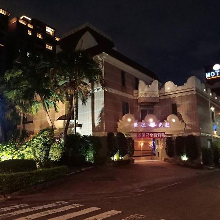 Xin Yuan Motel Taichung Exterior foto